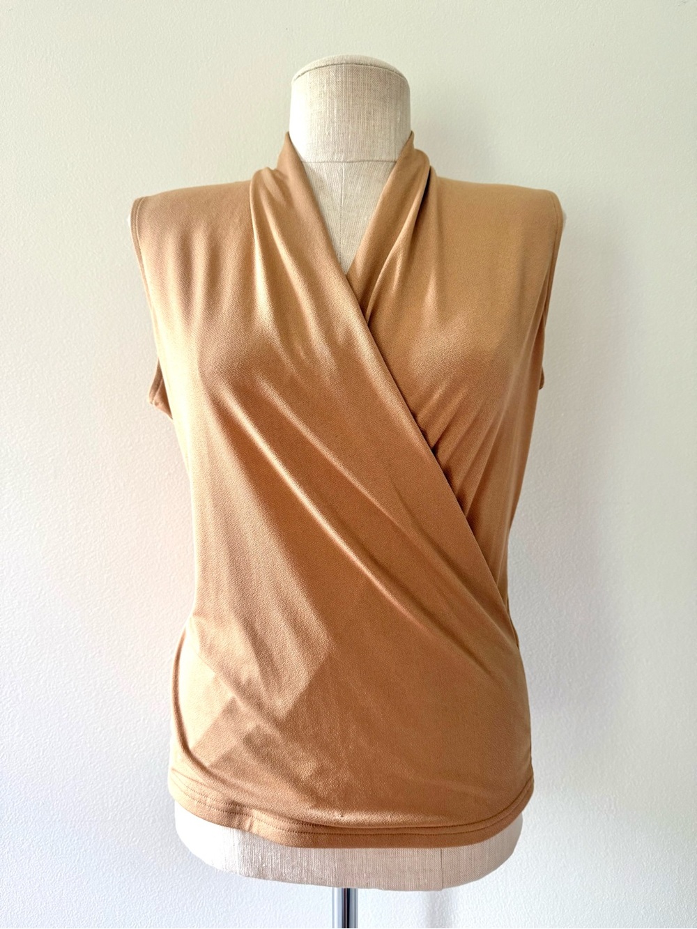 Banana Republic Afternoon Latte Crepe Wrap Top S Corporate Chic Minimalist Work - Picture 5 of 14